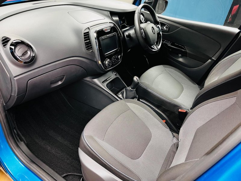 RENAULT CAPTUR