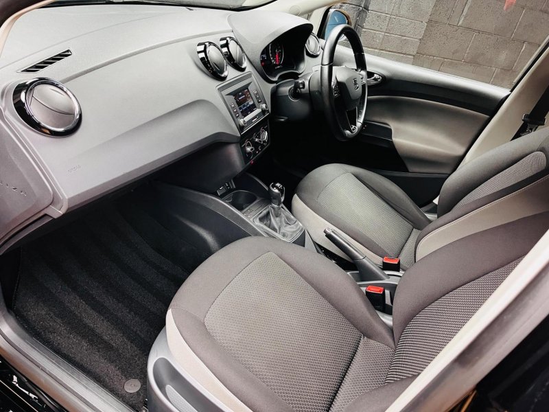 SEAT IBIZA