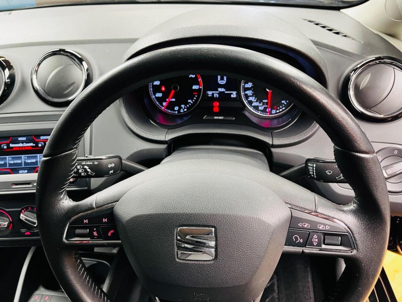 SEAT IBIZA