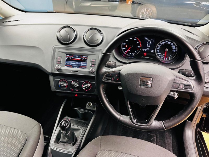 SEAT IBIZA