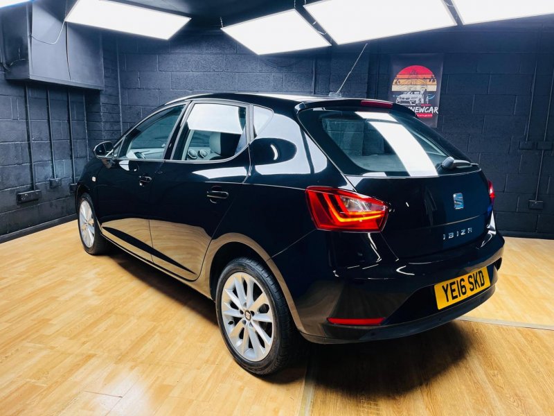 SEAT IBIZA