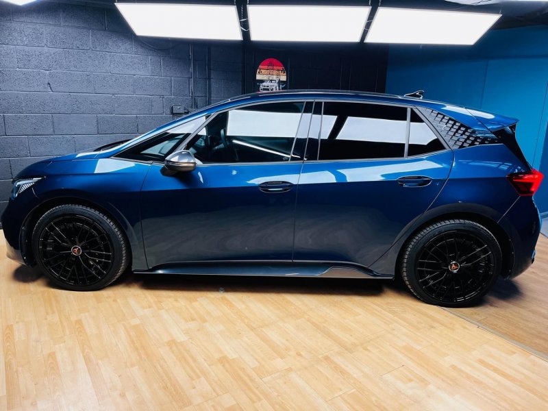 CUPRA BORN
