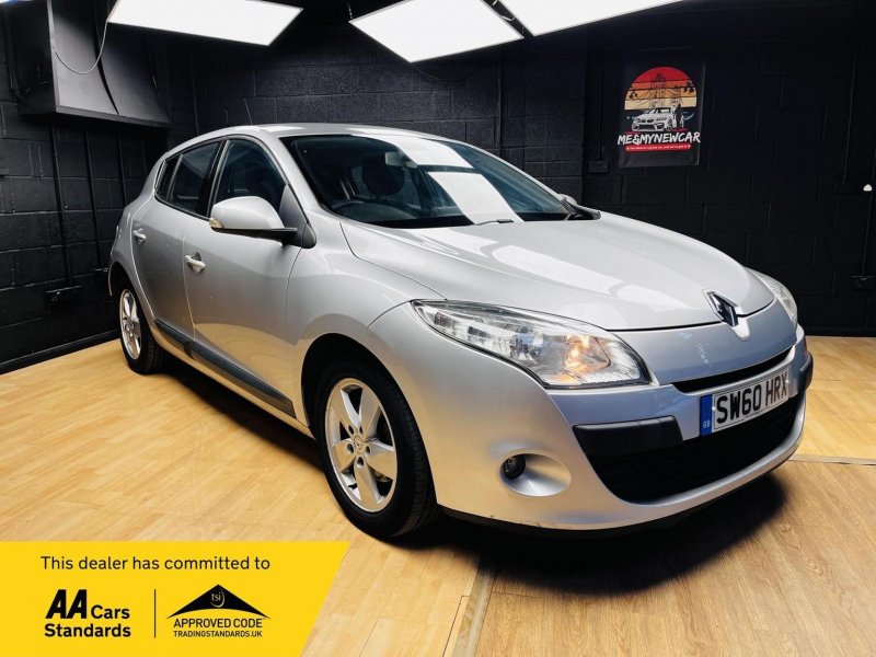 RENAULT MEGANE 1.5 dCi Dynamique TomTom Euro 5 5dr
